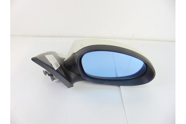 Retrovisor derecho
