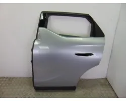 Puerta trasera izquierda