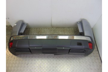 Paragolpes trasero