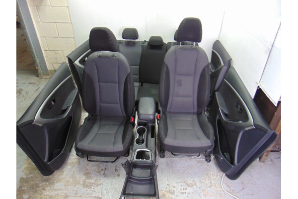 Juego asientos completo, Hyundai I30 (Gd) Classic 2012