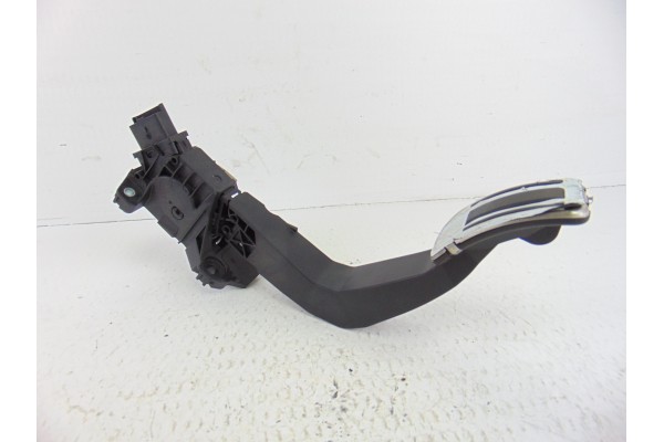 Pedal acelerador, 9827704480