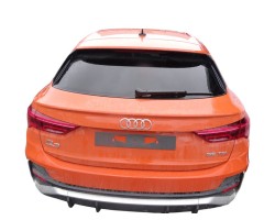 Porton trasero, Audi Q3 (F3B) 35 TDI S line 2022