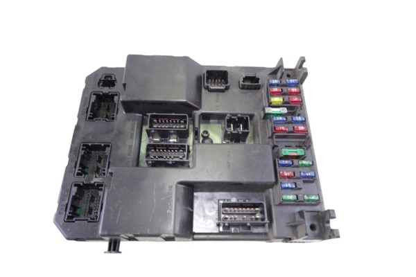 Caja reles / fusibles, Citroen C5 Berlina 2.0 HDi Magic 2004, 9651197380