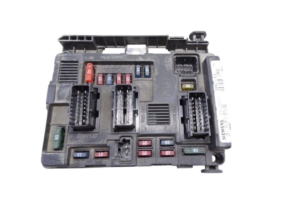 Caja reles / fusibles, Citroen C3 1.4 Premier 2003, 9643498880