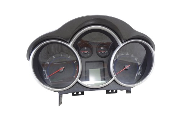 Cuadro instrumentos, Chevrolet Cruze Ls 2011