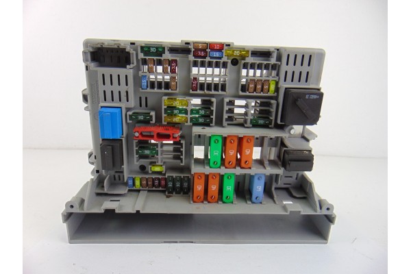 Caja reles / fusibles, Bmw Serie 3 Berlina (E90) 318d 2006, 6906621