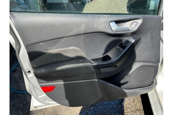 FORD FIESTA (CE1) Trend