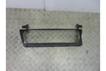 Calandra delantera de radiador, Volvo S40 Berlina 1.6 Momentum 2007, 30678474