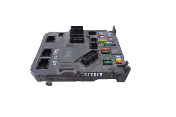 Caja reles / fusibles, Citroen C3 1.4 HDi Exclusive 2003, 9657999380