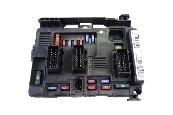 Caja reles / fusibles, Citroen Xsara Picasso 1.6 HDi 90 Exclusive 2007, 9650618480