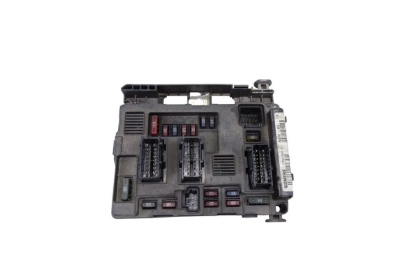 Caja reles / fusibles, Citroen C3 1.4 HDi Exclusive 2003, 9643498880