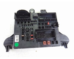 Caja reles / fusibles, Opel Insignia Berlina Cosmo 2010, 13277317