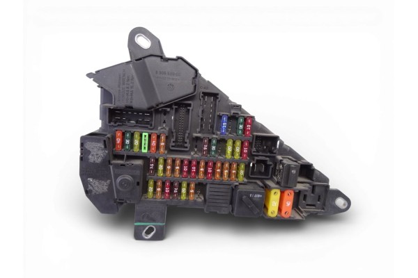 Caja reles / fusibles, Bmw Serie 5 Berlina (E60) 525xi 2005, 6956505