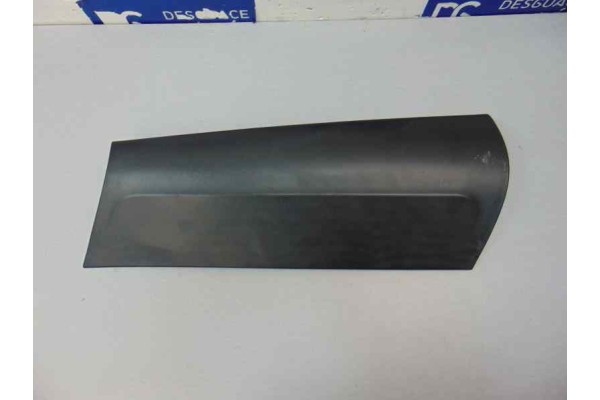 Molduras traseras, Land Rover Freelander (LR2) TD4 Hse 2007, 6H52-29149-AD
