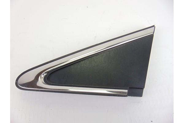 Moldura, Toyota Avensis Cross Sport (T27) Advance 2011, 60118-05020