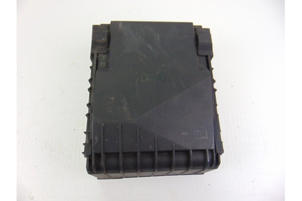 Caja reles / fusibles, Volkswagen Passat Berlina (3C2) Sportline 2005