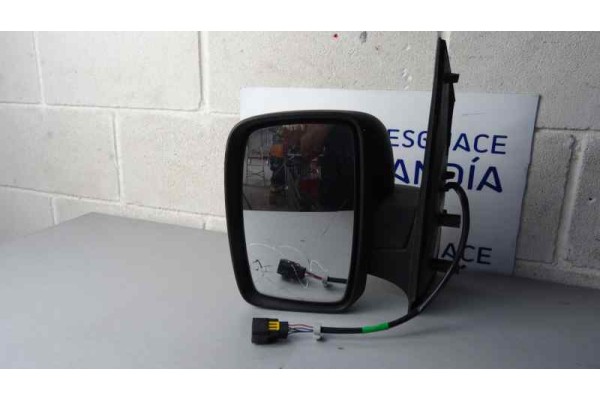 Retrovisor izquierdo