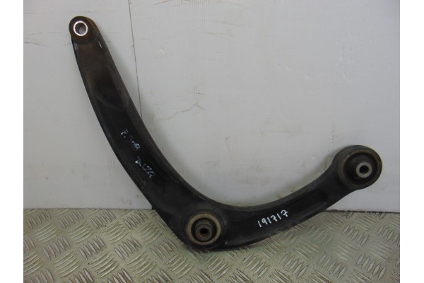 Brazo suspension inferior delantero izquierdo, Peugeot 308 Premium 2009