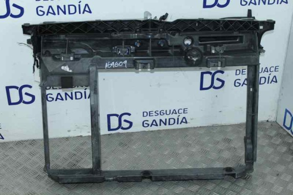 Panel frontal