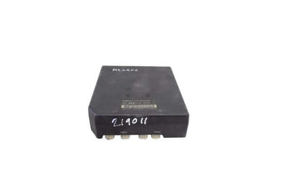 Caja reles / fusibles, Renault Megane Iii Sport Tourer Expression 2009, 284B60008R