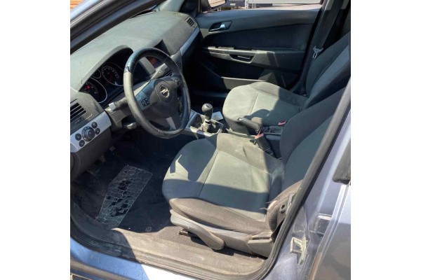 OPEL ASTRA H BERLINA Elegance