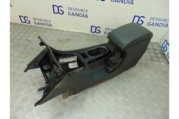 Apoyabrazos central, Ford Mondeo Sportbreak (CA2) Ambiente 2008, 7S71A045A20AX
