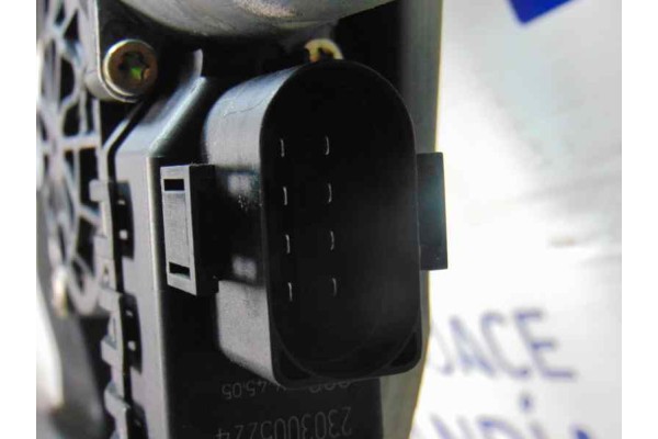 4B0839397B  ELEVALUNAS TRASERO IZQUIERDO AUDI A6 AVANT (4B5) 2.7 T Quattro 2001 4B0839397B 180406 AUDI - 3