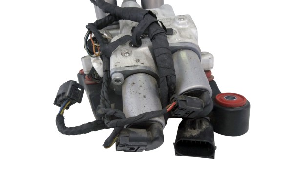 Bomba suspension, Bmw Serie 7 (F01/F02) 740d xDrive 2011, 6775258
