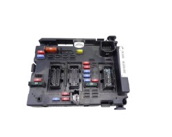 Caja reles / fusibles, Citroen Xsara Picasso 1.6 HDi 90 Exclusive 2009, 9657608780