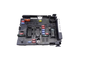 Caja reles / fusibles, Citroen Xsara Picasso 1.6 HDi 90 Exclusive 2009, 9657608780