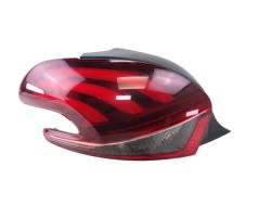 Piloto trasero izquierdo, Peugeot 208 Style 2016
