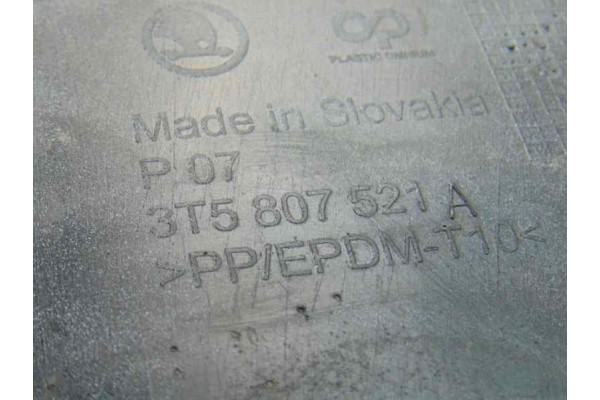 3C0973203  SPOILER PARAGOLPES TRASERO SKODA SUPERB COMBI (3T5) Elegance 2011 3C0973203 182131 SKODA - 2