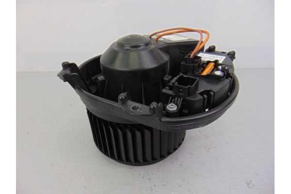Motor calefaccion, Mercedes-benz Clase a (Bm 176) A 180 CDI BlueEfficiency (176.012) 2014, A2469064200