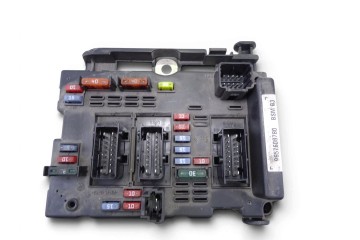 Caja reles / fusibles, Peugeot 307 Break / Sw (S1)(04.2002) Sw 2003, 9657608780
