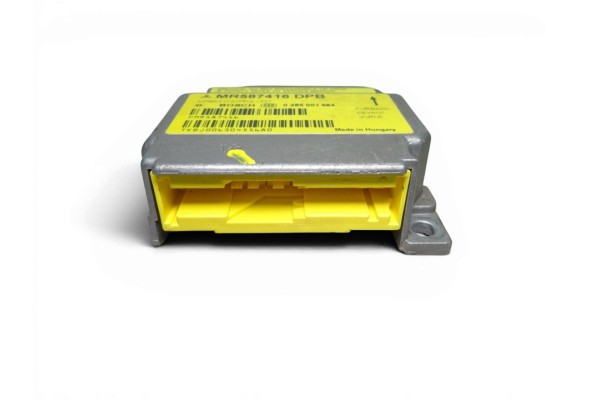 Centralita airbag, Mitsubishi Colt CZ3 Berl. 3 (Z30) 1.5 DI-D Instyle 2007, MR587416DPB