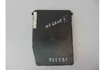 8200305575 CAJA RELES / FUSIBLES RENAULT MEGANE II BERLINA 5P