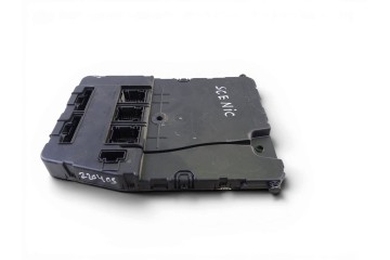 Caja reles / fusibles, Renault Scenic Ii (Jm) Authentique 2006, 8200412548