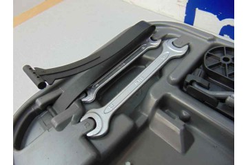 7506960 HERRAMIENTAS BMW SERIE 7 (E65/E66) 730d 2008 7506960 182298 BMW - 7