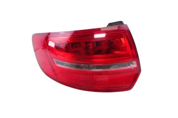 Piloto trasero izquierdo, Audi A3 Sportback (8PA) 1.4 TFSI Ambiente 2010, 8P4945095E