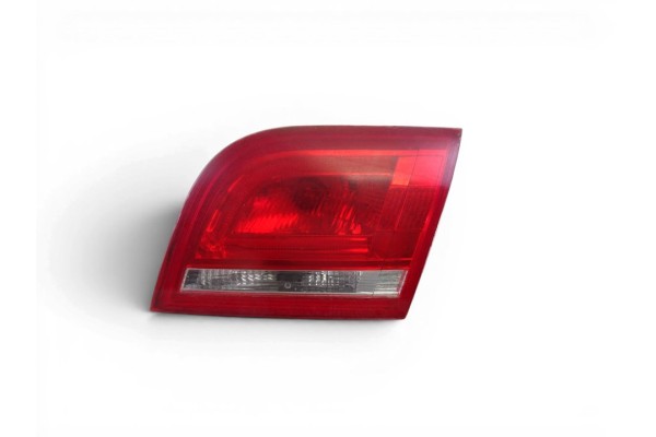 Piloto trasero derecho interior, Audi A3 Sportback (8PA) 1.4 TFSI Ambiente 2010