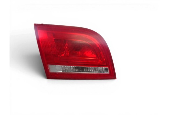 Piloto trasero izquierdo interior, Audi A3 Sportback (8PA) 1.4 TFSI Ambiente 2010