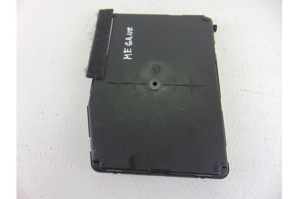 Caja reles / fusibles, Renault Megane Ii Berlina 5P Authentique 2005, 8200412548