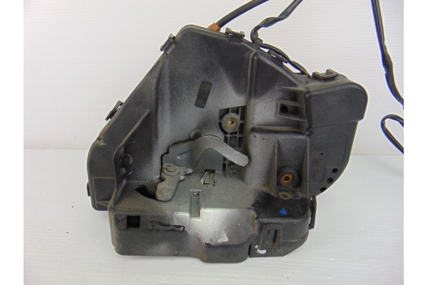 Cerradura puerta trasera derecha, Mercedes-benz Clase C (Bm 203) Berlina 270 Cdi (203.016) 2001