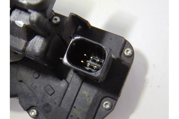Cerradura puerta trasera izquierda, Chevrolet Captiva 2.0 Vcdi Lt 2008