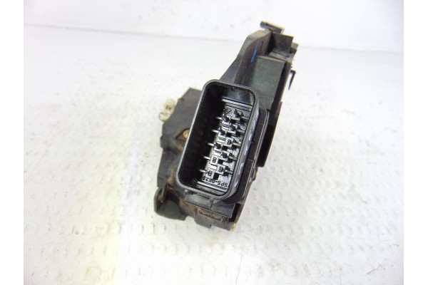 Cerradura puerta delantera derecha, Mazda 3 Berlina (Bk) 1.6 CRDT Active 2007