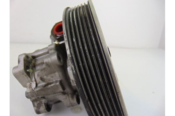 Bomba direccion, Audi A4 Berlina (B5) 2.4 2000, 4B0145156