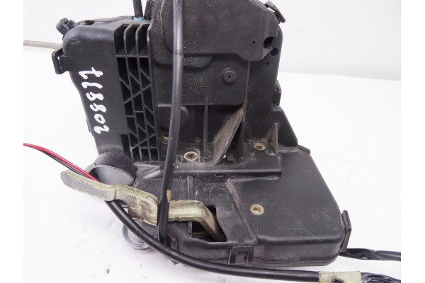 Cerradura puerta delantera derecha, Mercedes-benz Clase C (Bm 203) Berlina 270 Cdi (203.016) 2001, 2037200435