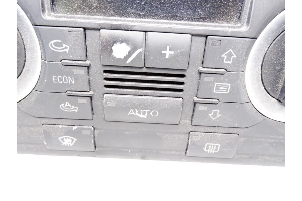 Mando climatizador, Audi A3 Sportback (8PA) 2.0 TDI Ambiente 2004, 8P0820043D