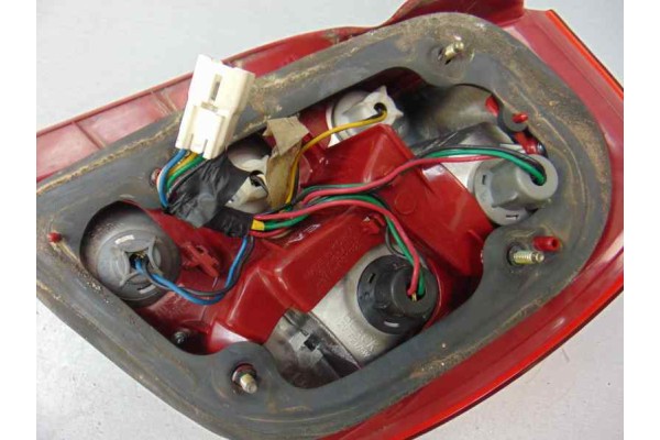 Piloto trasero izquierdo, Daewoo Nubira Berlina Se 2004