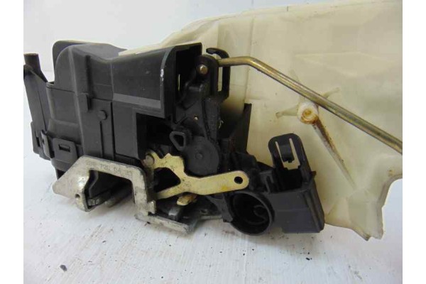 Cerradura puerta delantera derecha, Mercedes-benz Clk (Bm 208) Coupe 230 Compressor (208.347) 1999